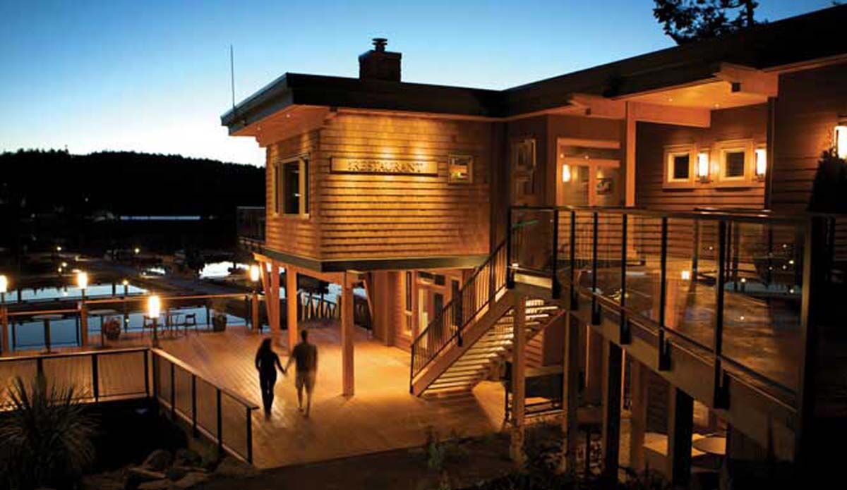 Painted Boat Resort Spa And Marina Madeira Park Dış mekan fotoğraf